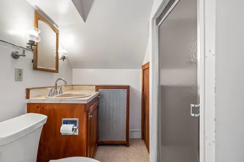 40 Central Street Hillsborough NH 03244