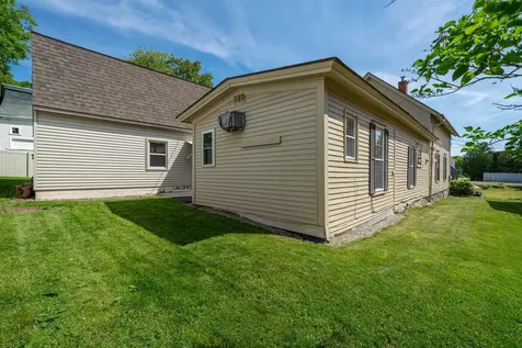 40 Central Street Hillsborough NH 03244