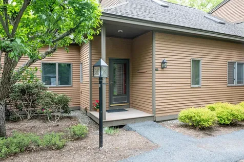 1140 Murphy Road Hartford VT 05059