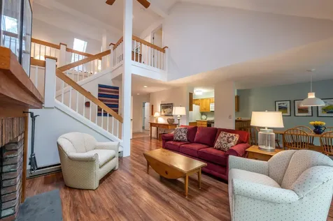 1140 Murphy Road Hartford VT 05059