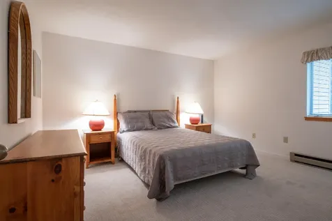 1140 Murphy Road Hartford VT 05059