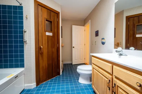 1140 Murphy Road Hartford VT 05059