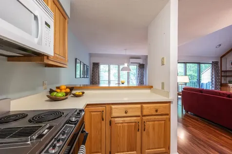 1140 Murphy Road Hartford VT 05059