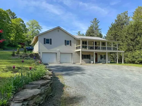 107 Winding Brook Lane Hartford VT 05001