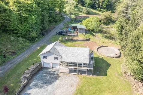 107 Winding Brook Lane Hartford VT 05001