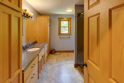 60 Stinson Road Plymouth NH 03264