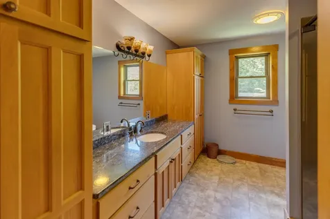 60 Stinson Road Plymouth NH 03264