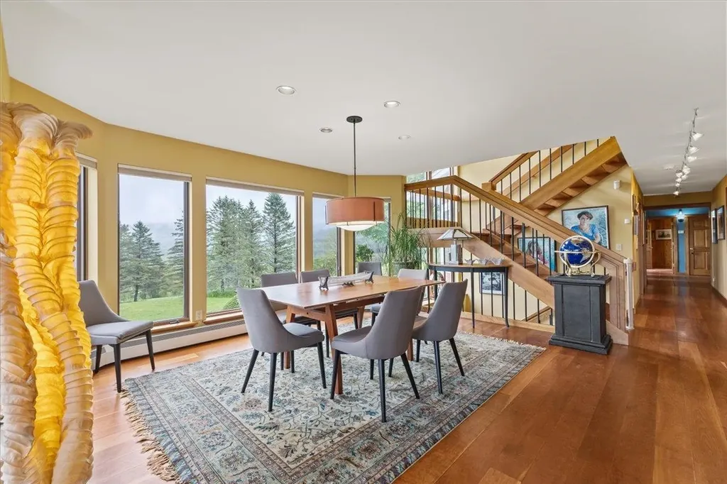 83 Dewey Farm Road Stowe VT 05672