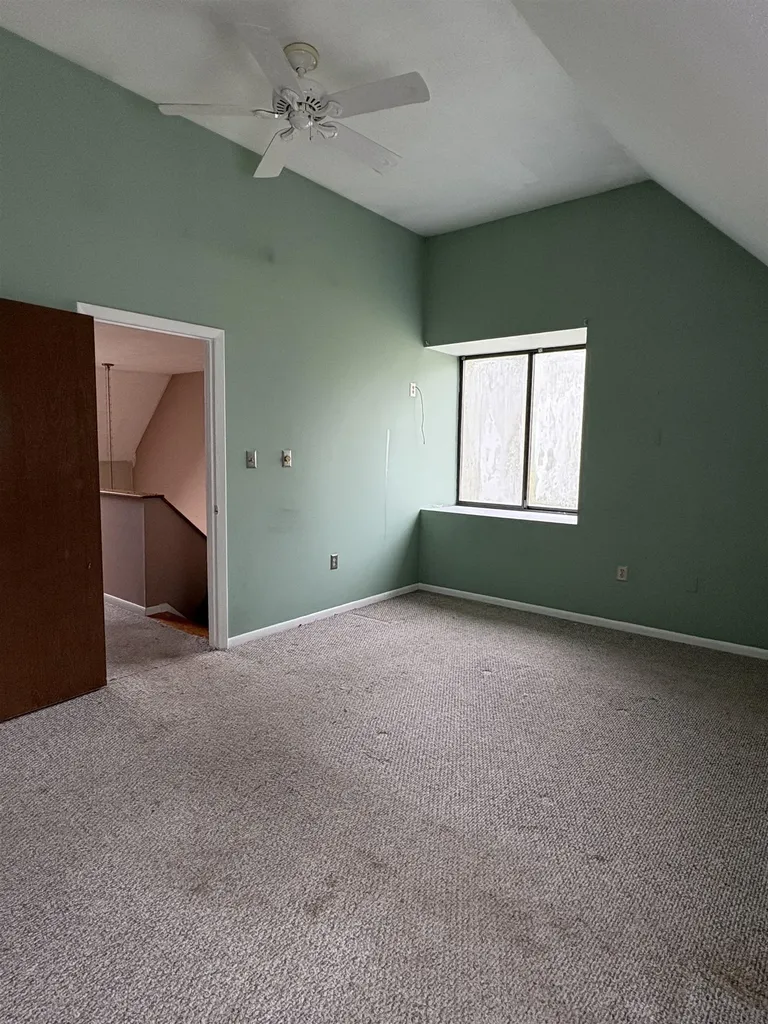 50 Spring Cove Road Nashua NH 03062