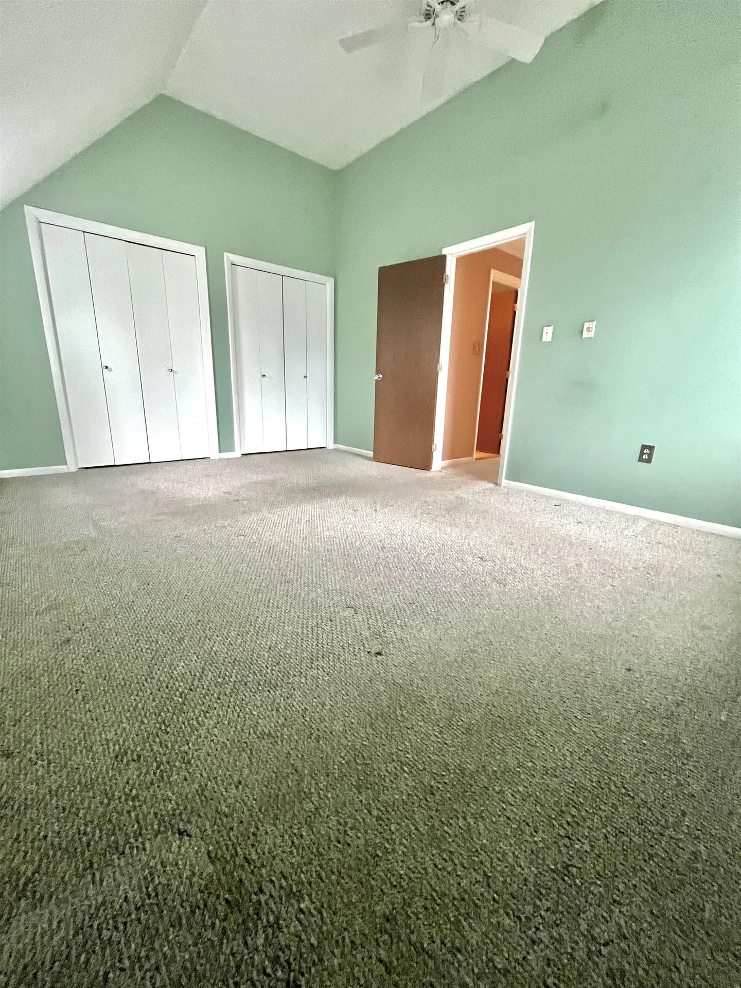 50 Spring Cove Road Nashua NH 03062