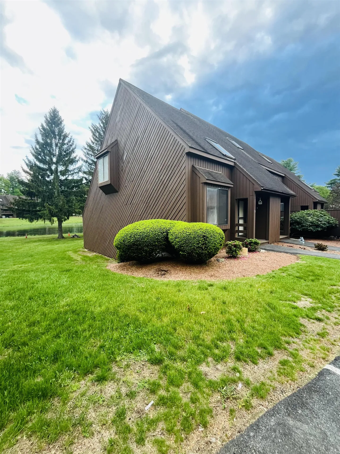 50 Spring Cove Road Nashua NH 03062
