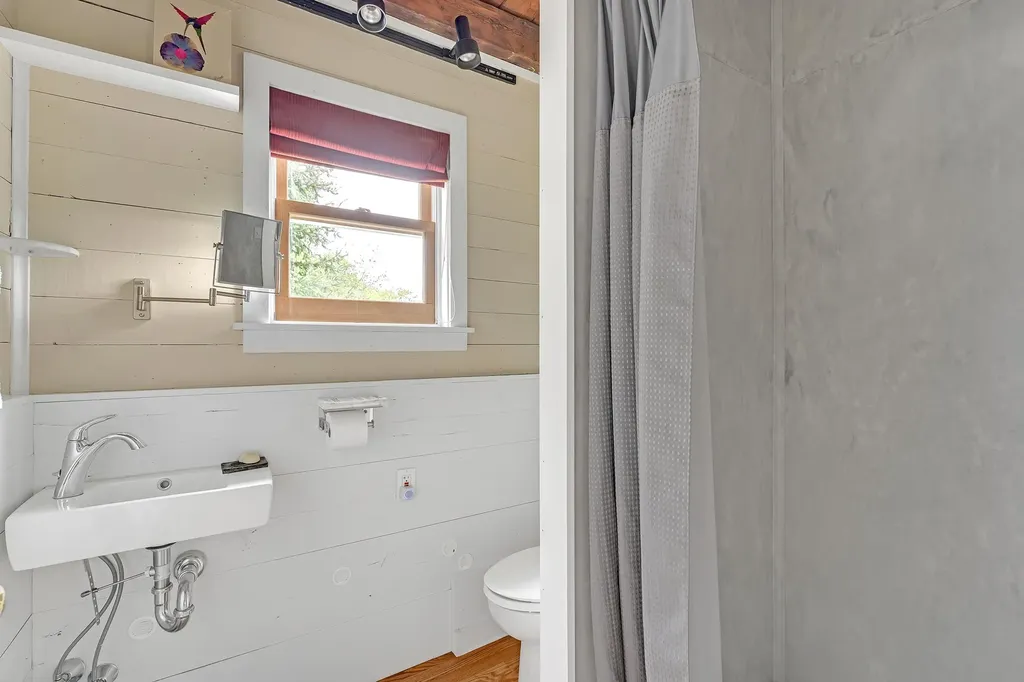 904 Moscow Road Stowe VT 05672