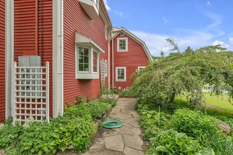 904 Moscow Road Stowe VT 05672