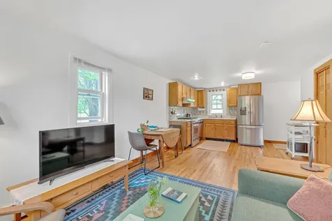 904 Moscow Road Stowe VT 05672