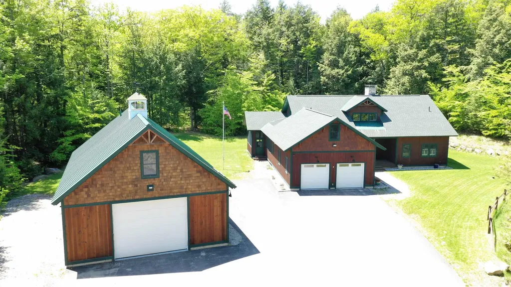 21 Fox Hollow Road Newbury NH 03255