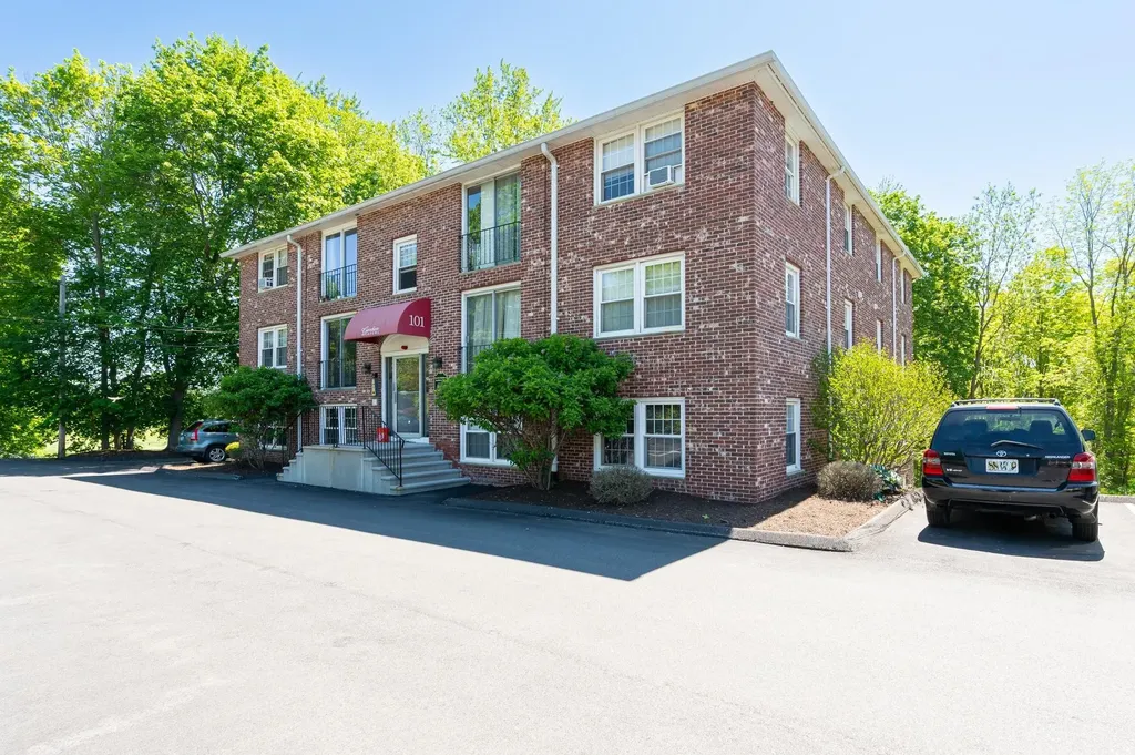101 E Broadway Road Derry NH 03038