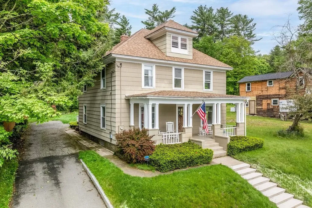 52 Young Street Lebanon NH 03766