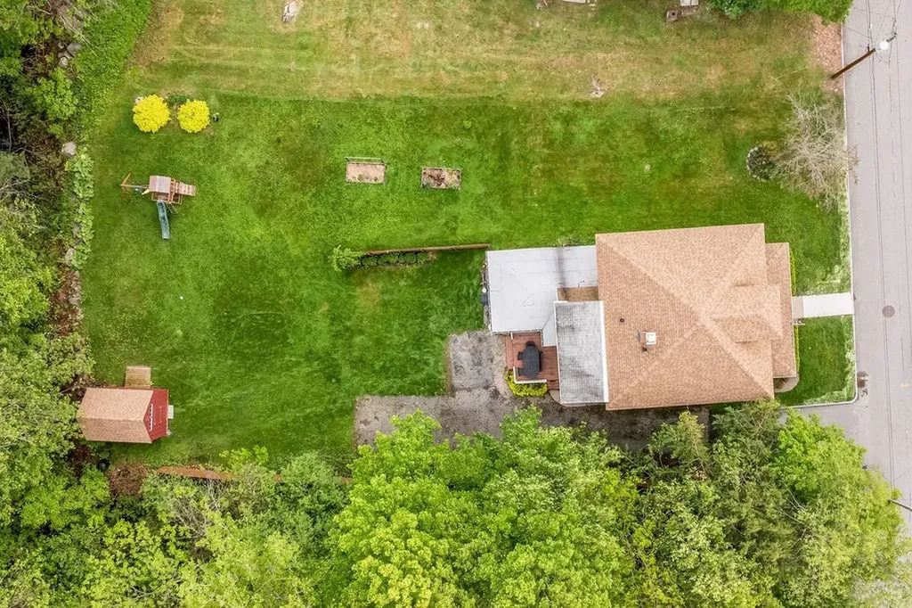 52 Young Street Lebanon NH 03766