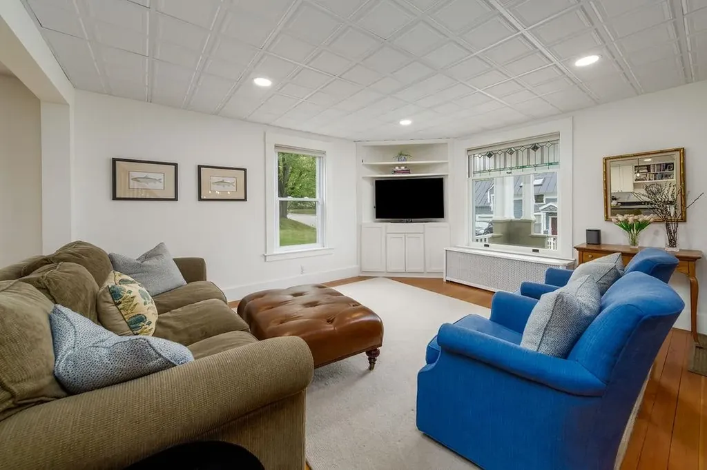 52 Young Street Lebanon NH 03766