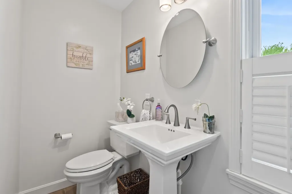 345 Williams Road Littleton NH 03561