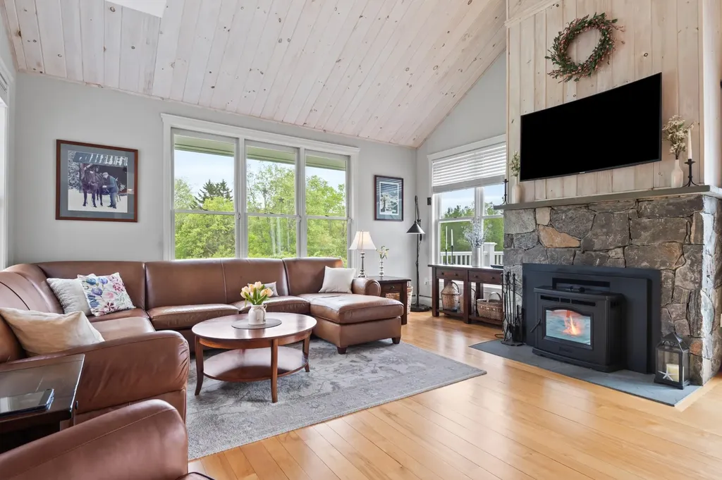 345 Williams Road Littleton NH 03561