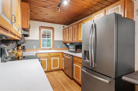 72 Beaver Road Strafford NH 03884