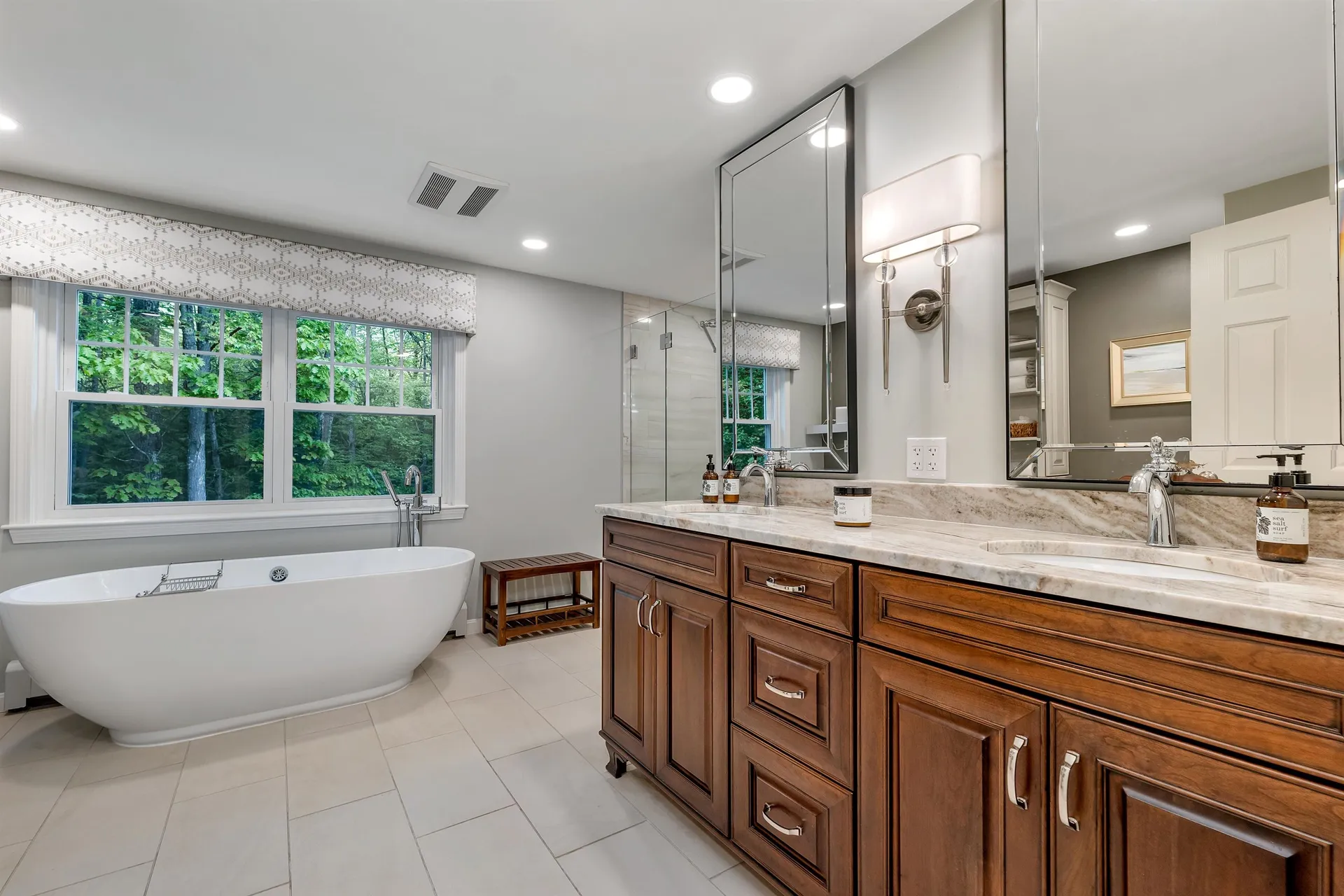 17 Harvard Lane Bedford NH 03110