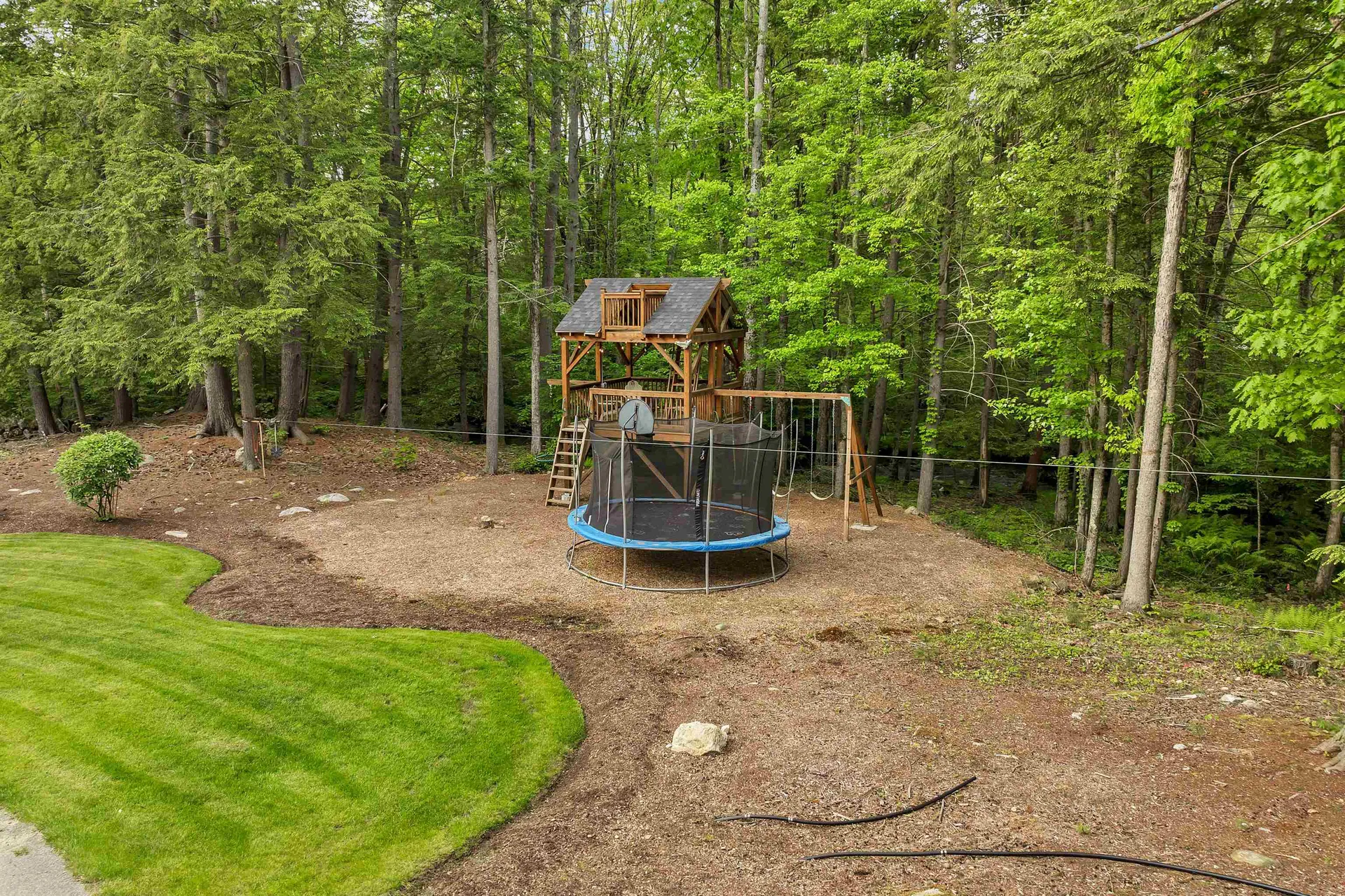 17 Harvard Lane Bedford NH 03110