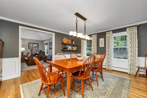 17 Harvard Lane Bedford NH 03110