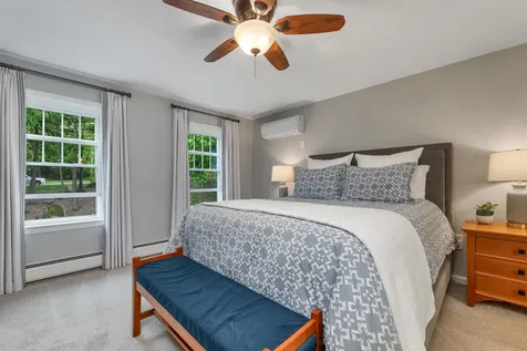 17 Harvard Lane Bedford NH 03110