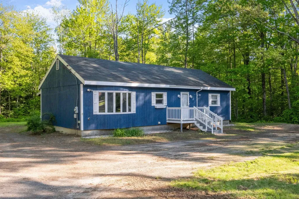 31 Reservoir Road Meredith NH 03253