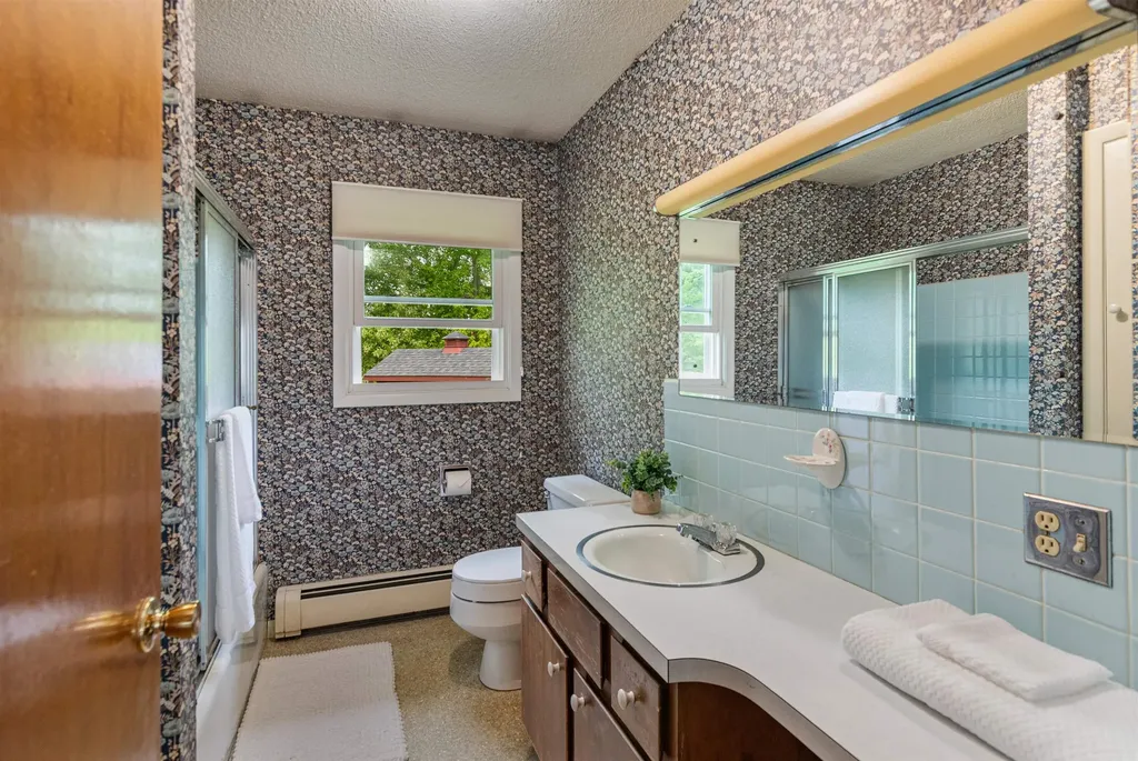 27 Killoran Drive Essex Junction VT 05452