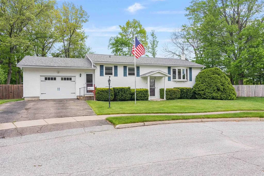 27 Killoran Drive Essex Junction VT 05452