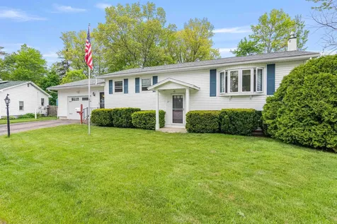 27 Killoran Drive Essex Junction VT 05452