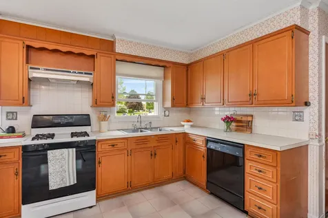 27 Killoran Drive Essex Junction VT 05452