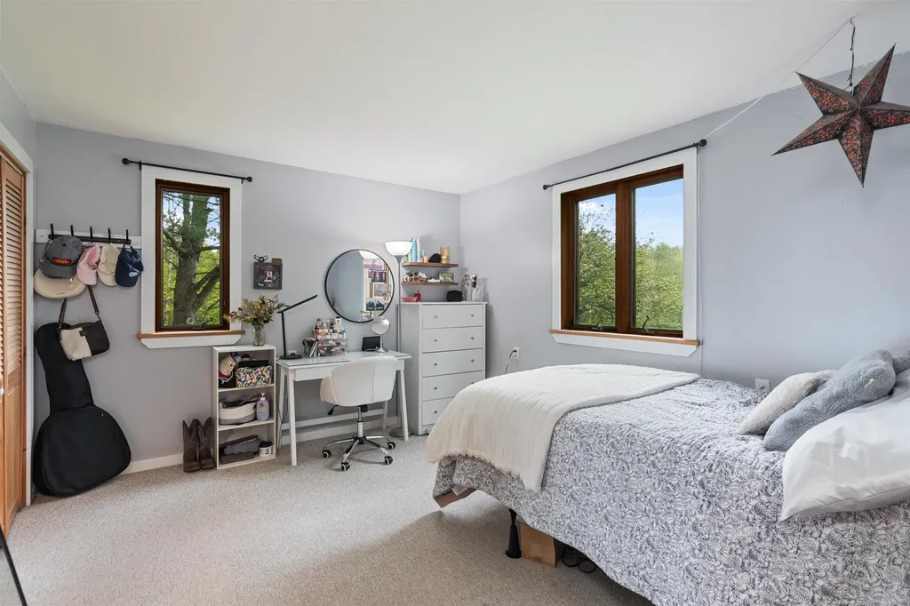 8494 Main Road Huntington VT 05462