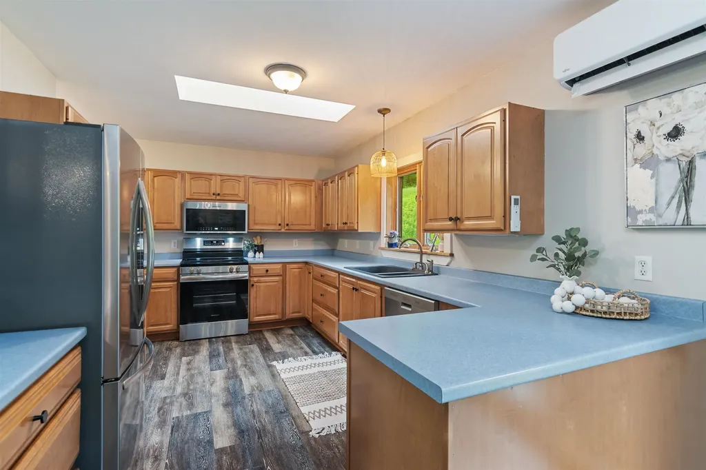 8494 Main Road Huntington VT 05462
