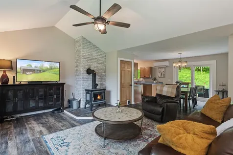 8494 Main Road Huntington VT 05462