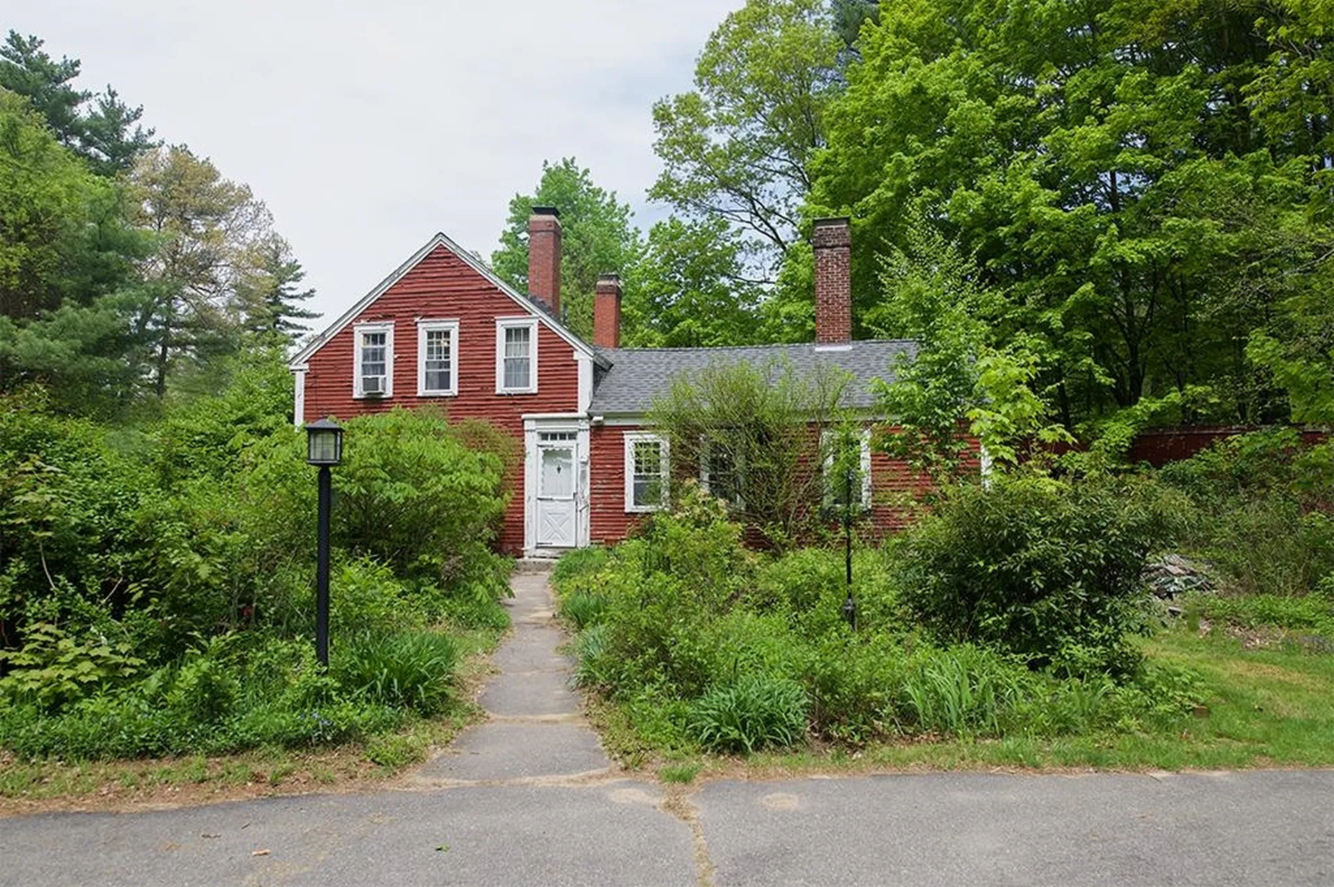 31 Main Street Sandown NH 03873