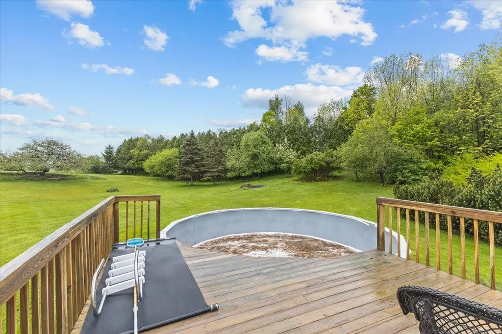 18 Birchwood E Road Barre Town VT 05670