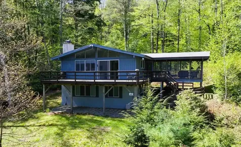 247 Sugarhouse Road New London NH 03257