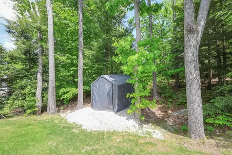 28 Sandybrook Drive Raymond NH 03077
