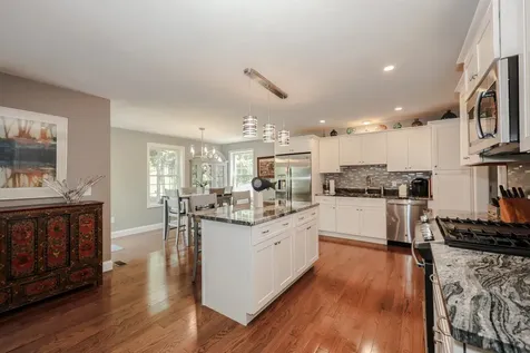 28 Sandybrook Drive Raymond NH 03077