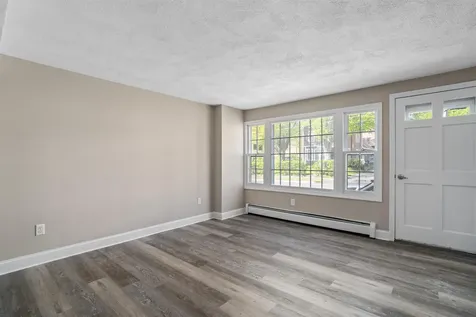 105 High Street Hampton NH 03842