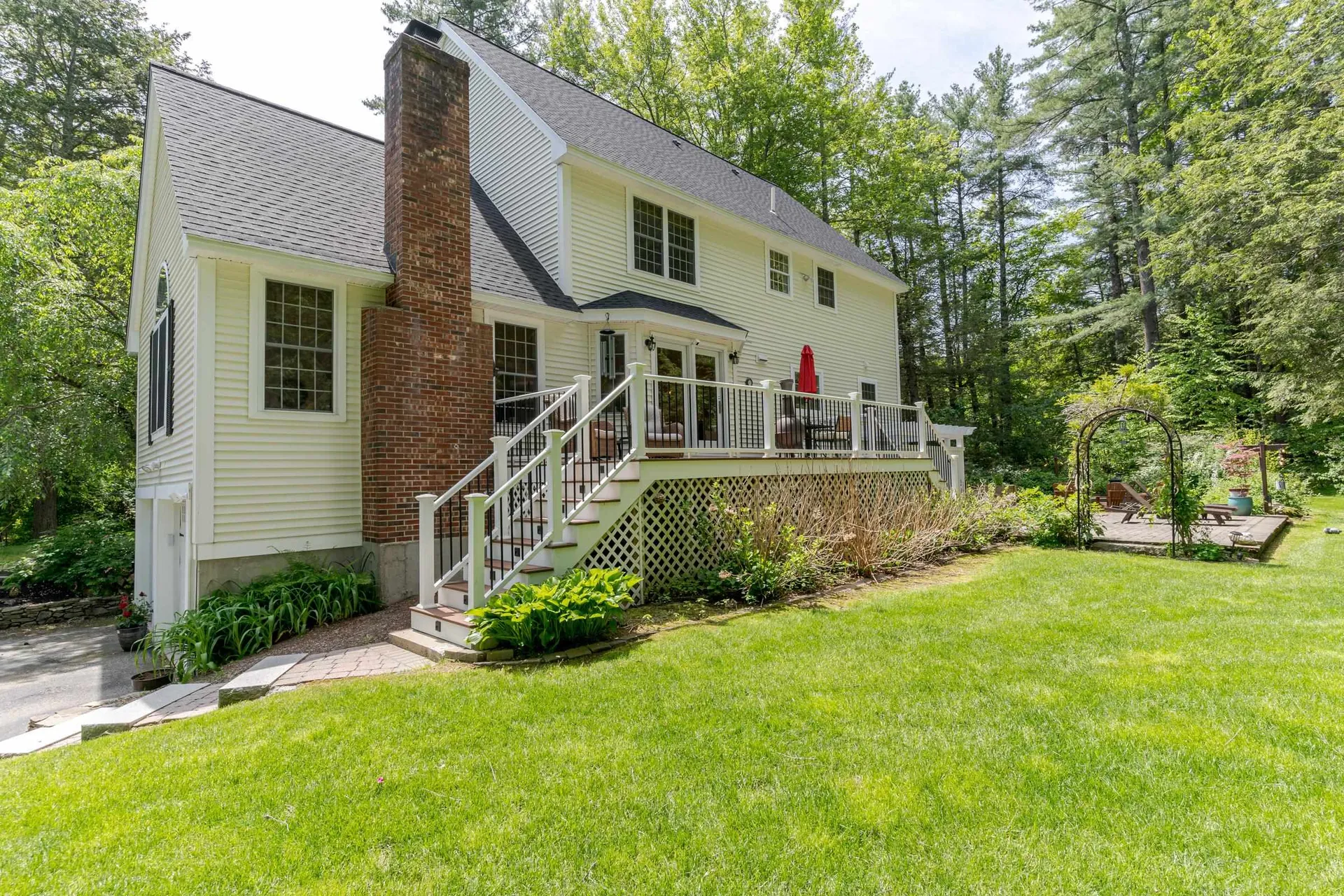 22 Captains Way Exeter NH 03833