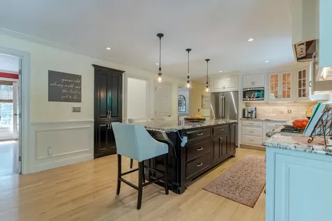 22 Captains Way Exeter NH 03833