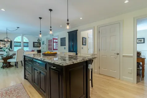 22 Captains Way Exeter NH 03833