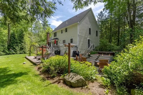 22 Captains Way Exeter NH 03833