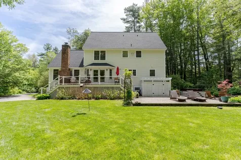 22 Captains Way Exeter NH 03833