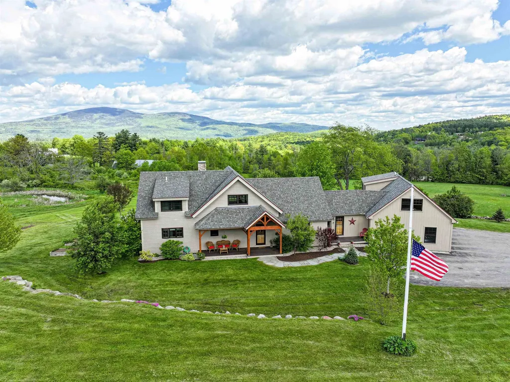 93 Rowell Hill Road New London NH 03257